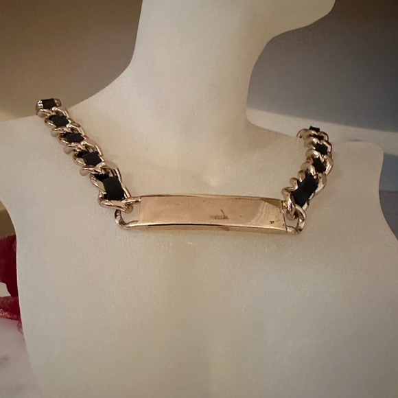 Necklace - Picture 7 of 9